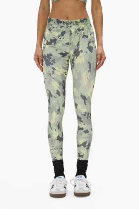 Leggings in nylon con stampa mimetica dipinta