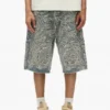 P070 Shorts con decorazioni in cristallo e perline applicate a mano