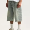 P070 Shorts con monogramma in rilievo