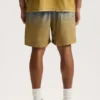 Pantaloncini con logo sbiadito su tutto il perimetro