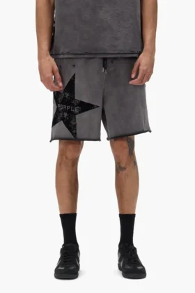 Pantaloncini con scritta a forma di stella