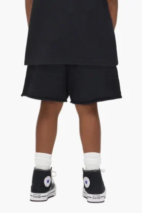 Pantaloncini da bambino con logo dipinto