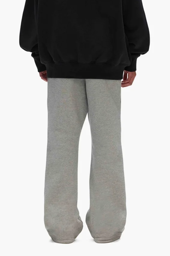 Pantaloni sportivi svasati Basic