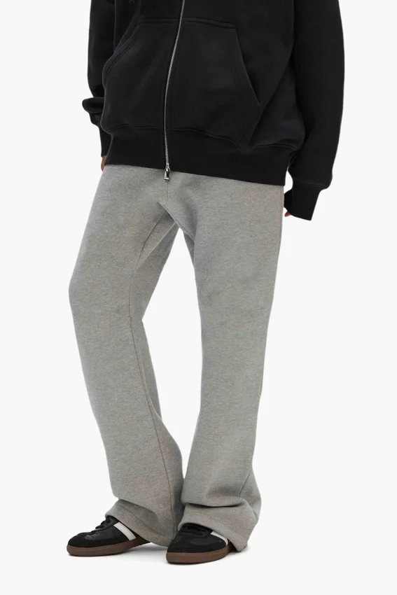 Pantaloni sportivi svasati Basic