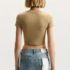 T-shirt a costine con applicazione del logo