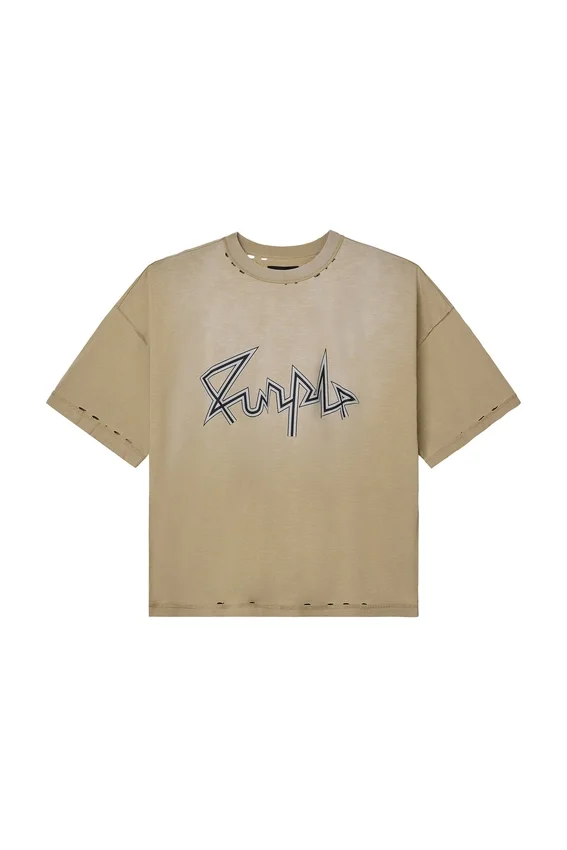 T-shirt con scritta “Voltage”